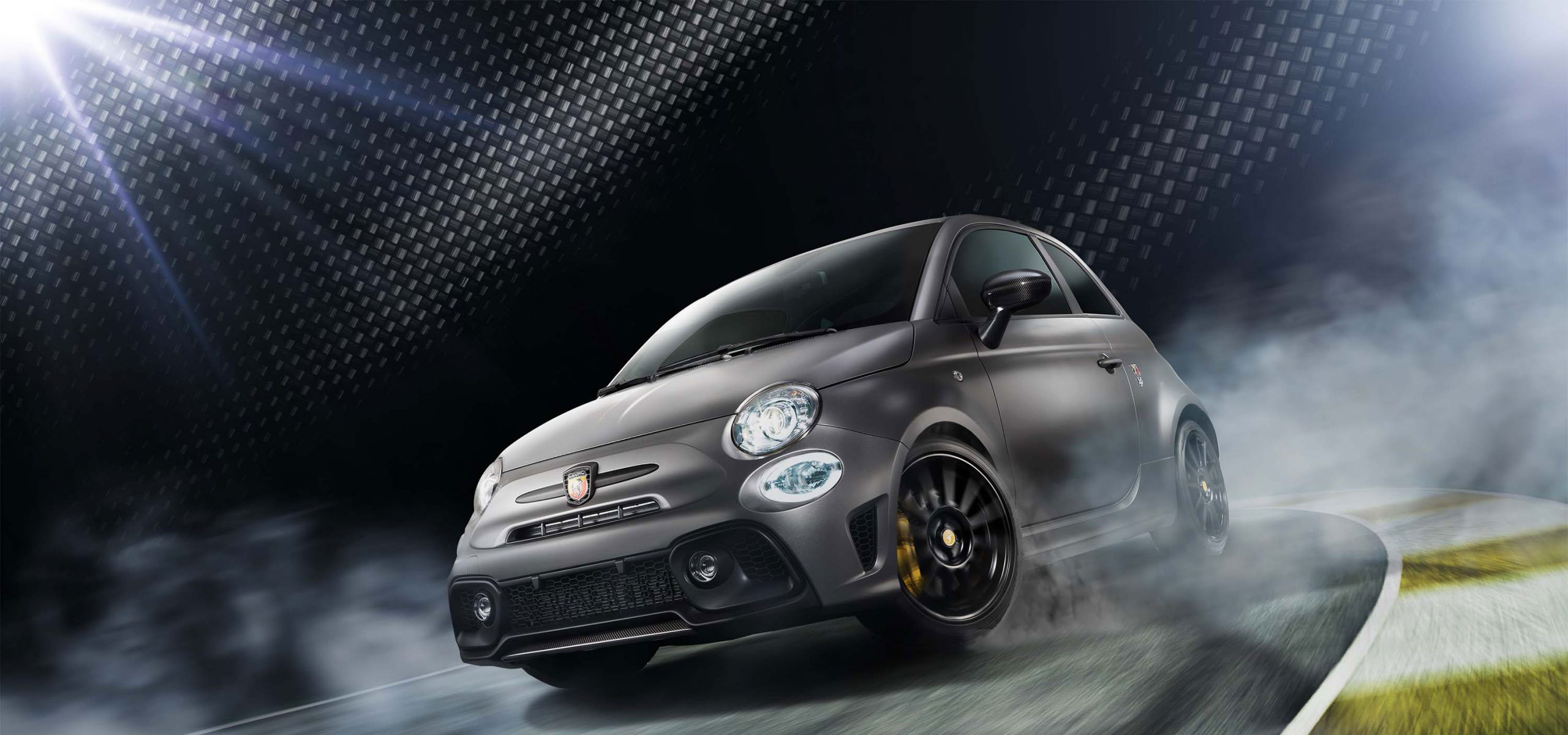 A Sporty Style Evoking a Race Car—The Limited Edition Abarth 595 Momento Arrives