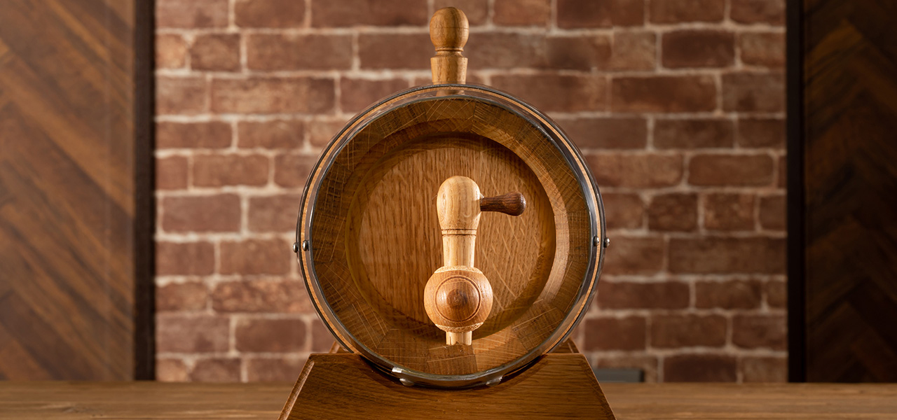 Japan's First Mini Barrel Made of Spanish Oak for Aging Whiskey and Shochu at Home | TARU HOLIC