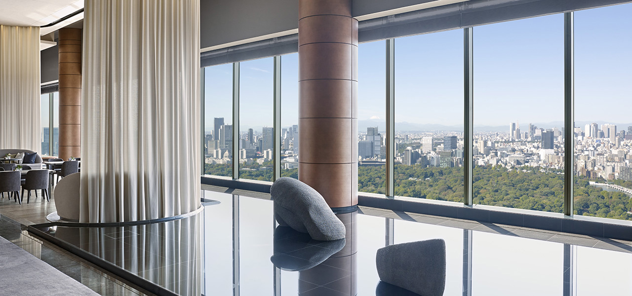 Directly connected to Otemachi Station. The Four Seasons Hotel Tokyo at Otemachi was a culinary paradise with Imperial Palace views! | TRAVEL