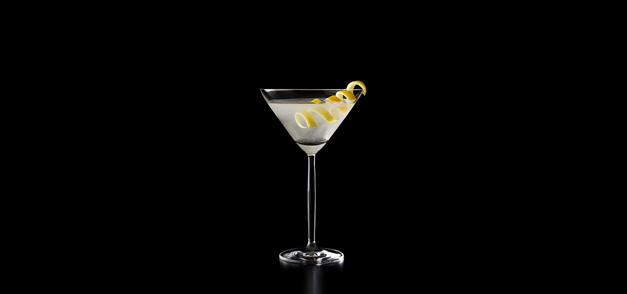 聖地巡礼の一杯。ジェームズ・ボンドも愛した "あのマティーニ"が期間限定で復活！｜HOTEL NEW OTANI