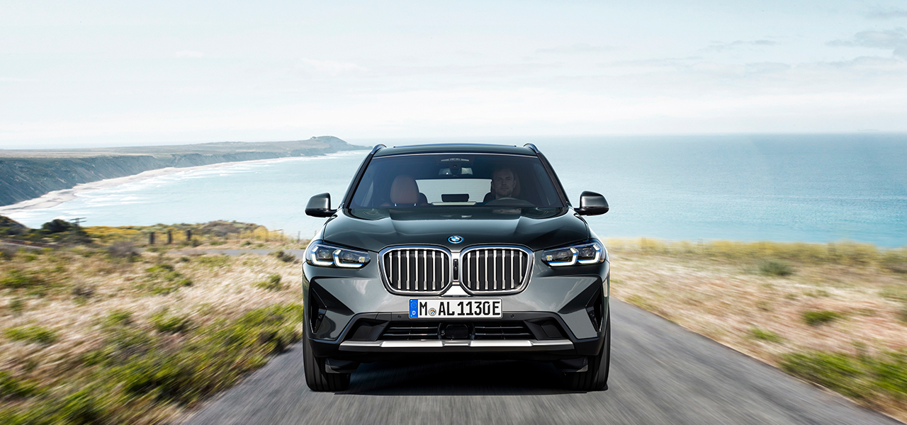 BMW、ハンズオフ機能などを追加したマイチェン版X3 、X4を発売｜BMW