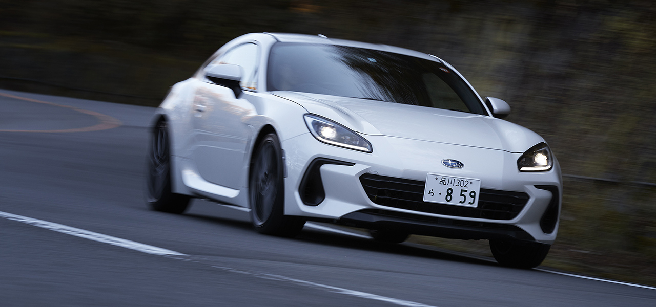 新型スバルBRZに試乗──BRZと86、それぞれの個性がきちんと確立されていた｜SUBARU