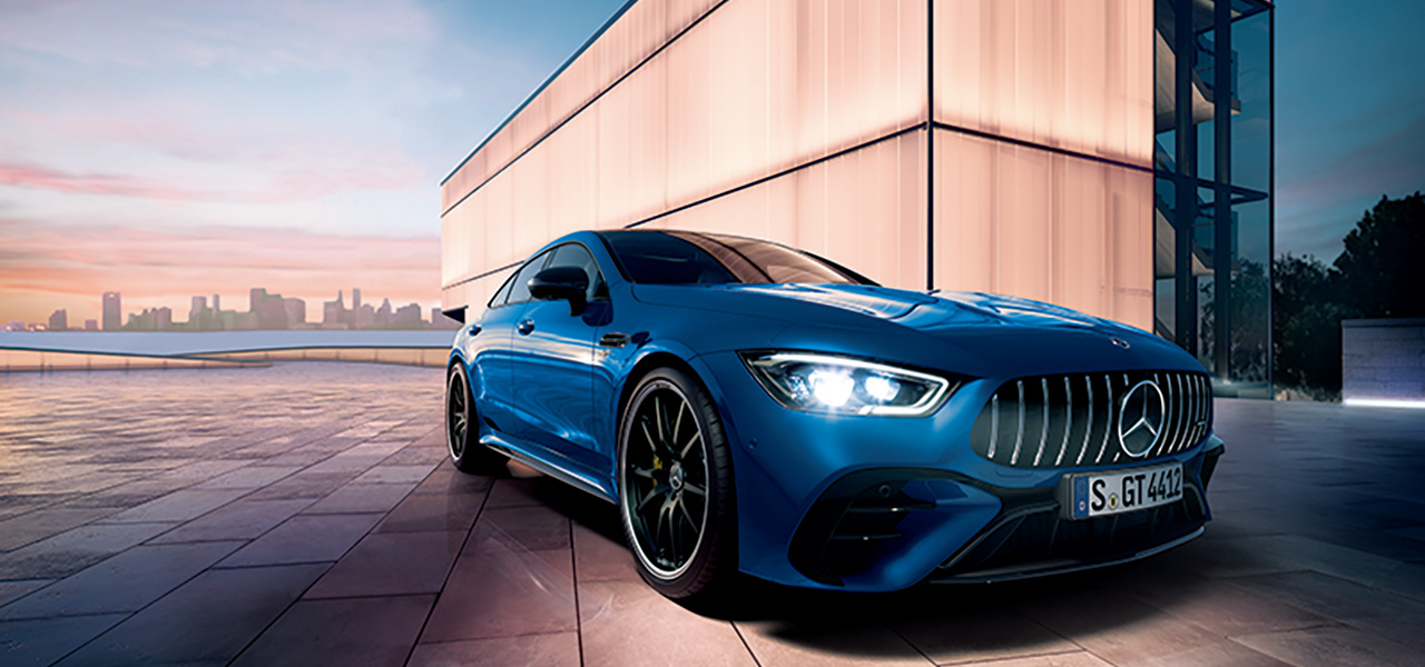 改良型エアサスペンションを設定した「メルセデス AMG GT 4ドアクーペ」が日本でも発売｜Mercedes AMG