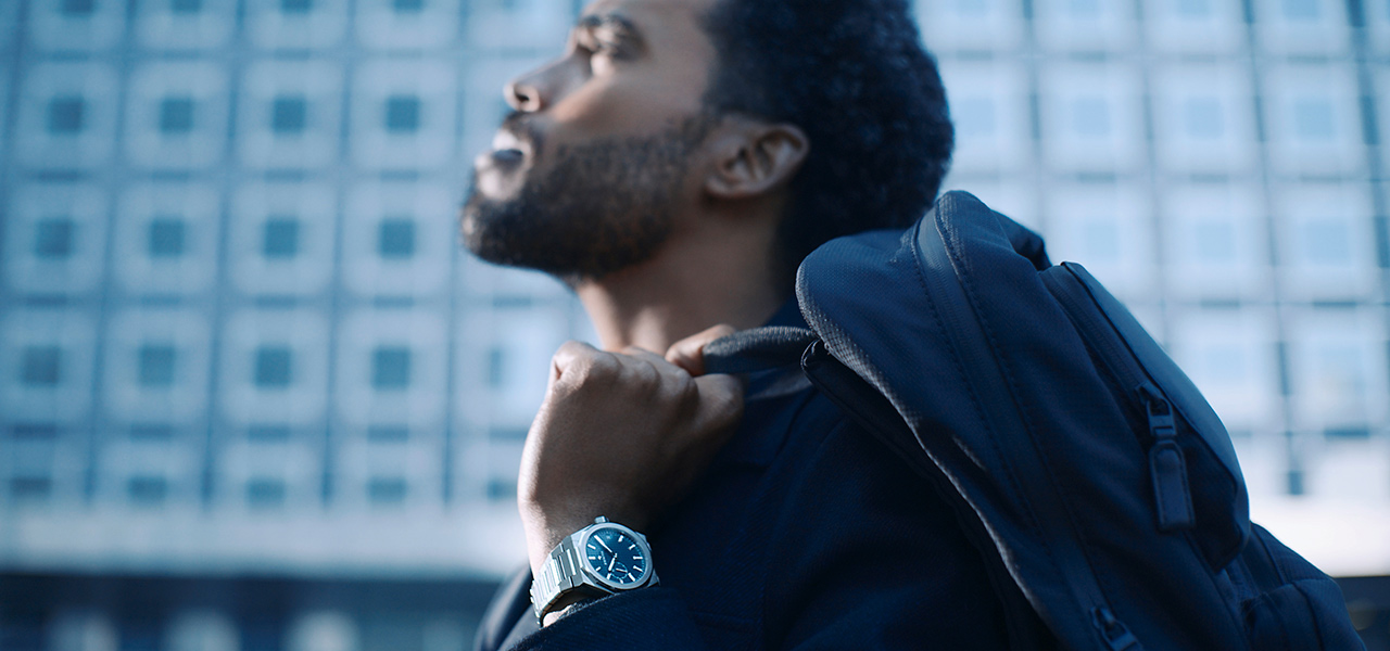 ZENITH presents a design that is both sporty and luxurious. The "Defy Skyline" offers versatility and exceptional performance | ZENITH