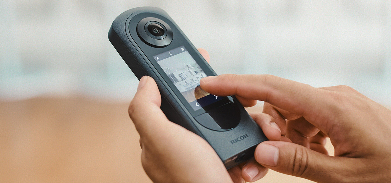 360° 画像を必要とするビジネス現場をより効率化。リコー「THETA X」がリリース｜RICOH