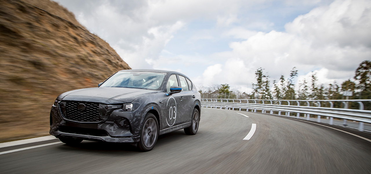 Test Drive of Mazda's New SUV Prototype, the CX-60—How Does the Handling, Similar to the Roadster 990S, Perform? | MAZDA