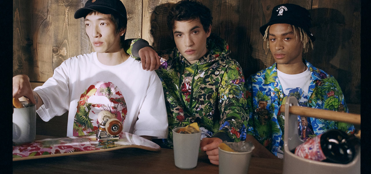 BAPE®のカモフラージュ柄とMONKEY 47オリジナルのジャングルプリントが重なる特別なデザインボトル｜MONKEY 47