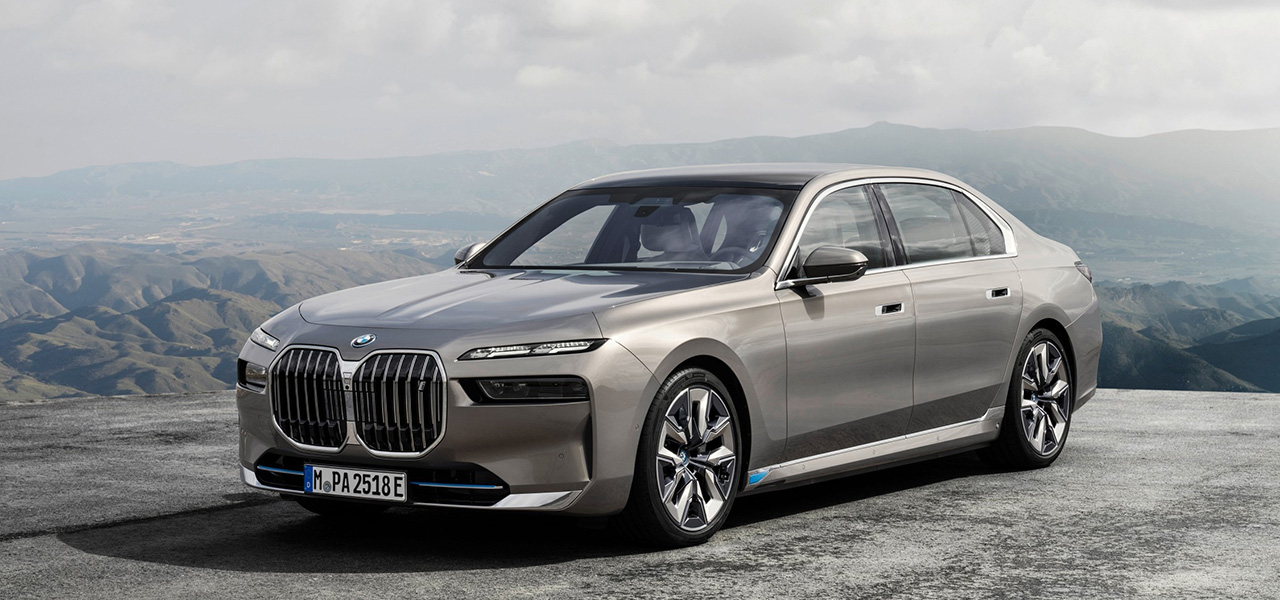 BMW's flagship sedan, the new 7 Series, goes on sale—the first BEV, the i7, is also in the lineup｜BMW