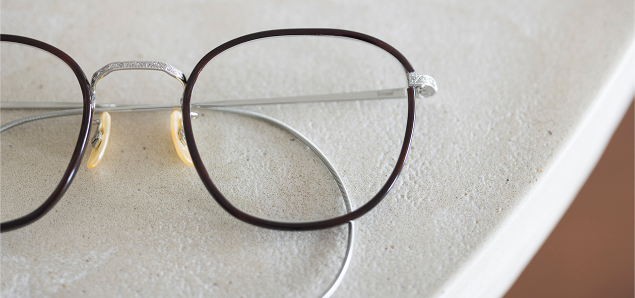 A glasses brand from Sabae, Japan, where retailers and manufacturers collaborate to offer eyewear that evolves with time: MIZ DIALOGUE.