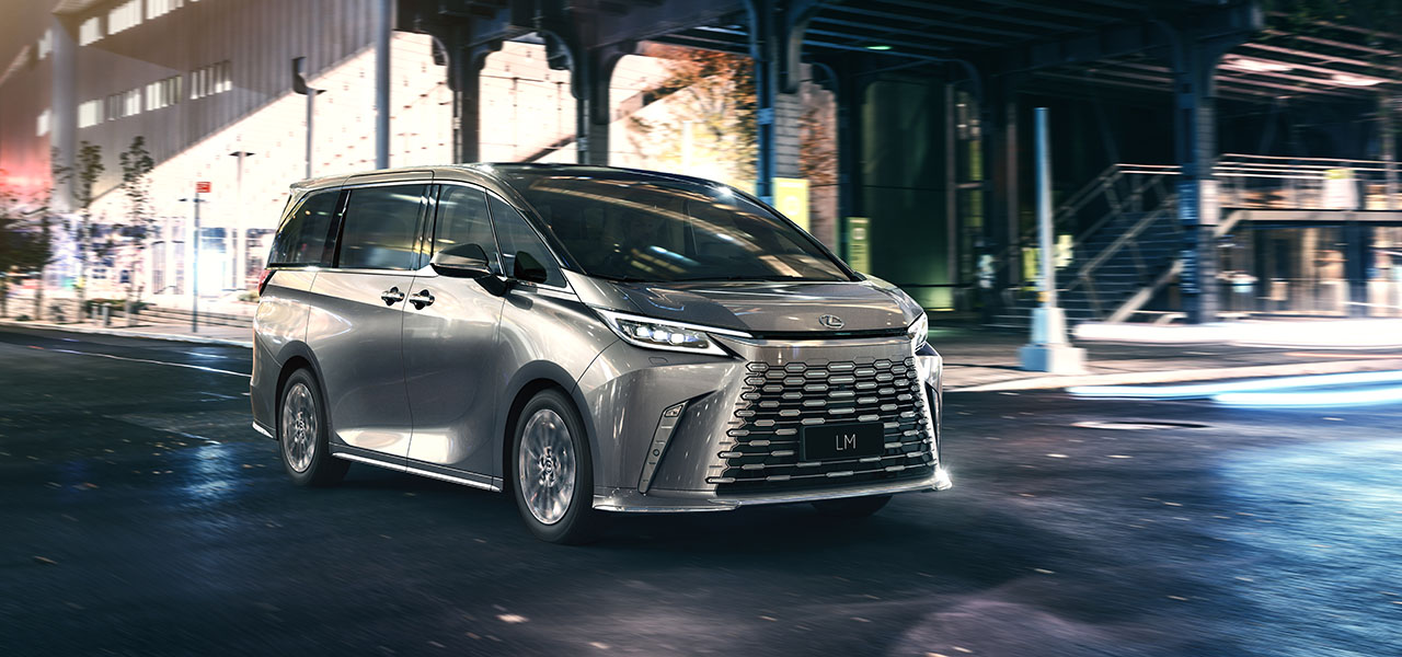 Finally Introduced in Japan – The All-New Lexus Flagship MPV 'LM' World Premieres at the Shanghai Auto Show | LEXUS