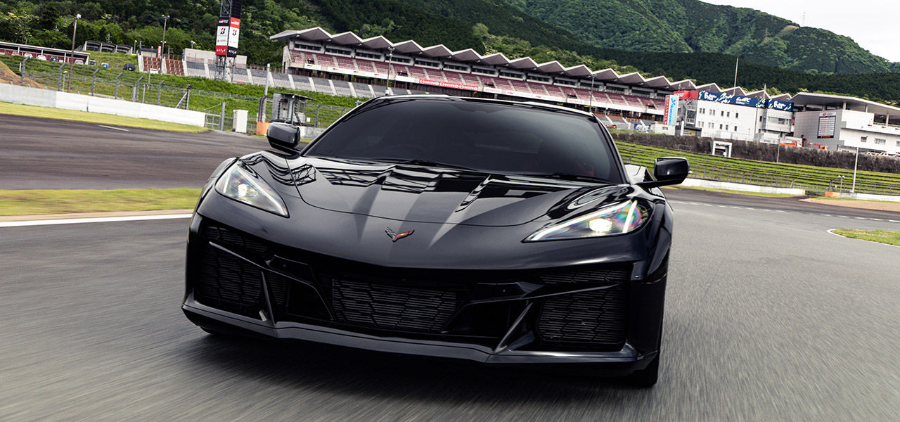 公道を走るレーシングマシン──コルベットの高性能スペシャルマシン「Z06」を日本初披露｜Chevrolet
