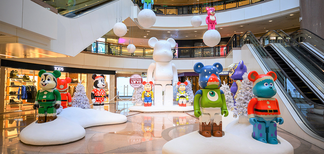 A Christmas event displaying 100 Disney 2000% BE@RBRICKs is underway in Hong Kong | MEDICOM TOY