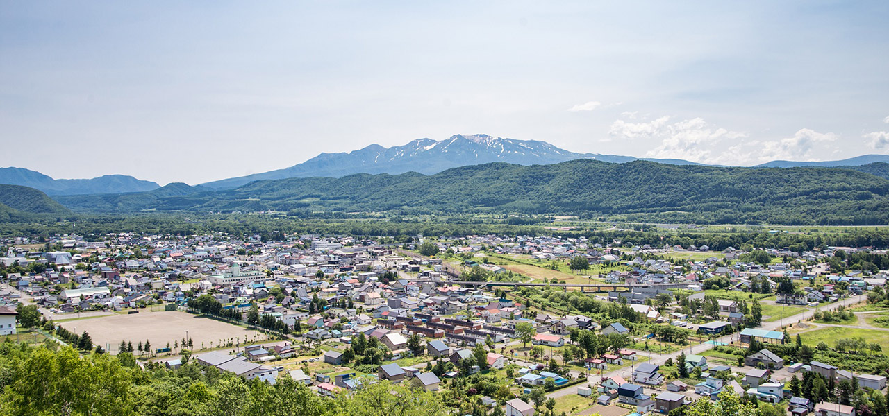 北海道の3000人の町役場がいま最先端企業から注目される理由｜LOUNGE