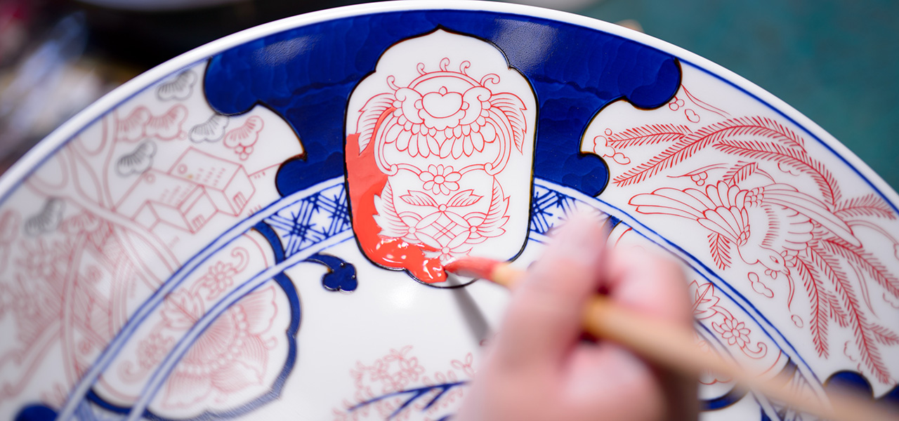 The disruptive power of traditional industry — Arita Porcelain Lab pioneers a new era for Arita ware.