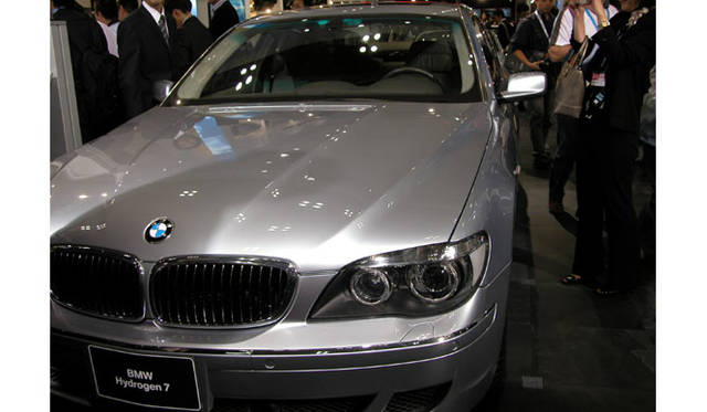 BMW Hydrogen 7