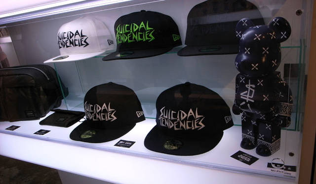 <b>New Era Cap × SUICIDAL TENDENCIES｜BE@RBRICK 400% SUICIDAL TENDENCIES</b>