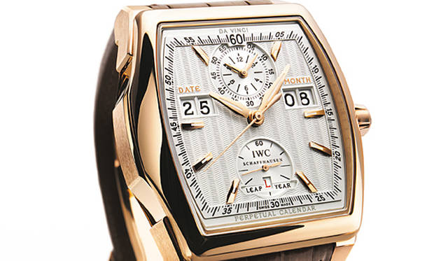 <strong>IWC｜ダ・ヴィンチ・パーペチュアル・カレンダー・デジタル・デイト／マンス </strong>