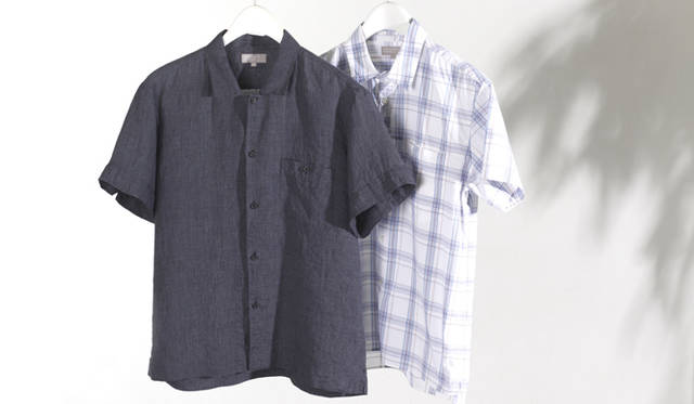 　左／半袖シャツ3万450円、右／2万6250円