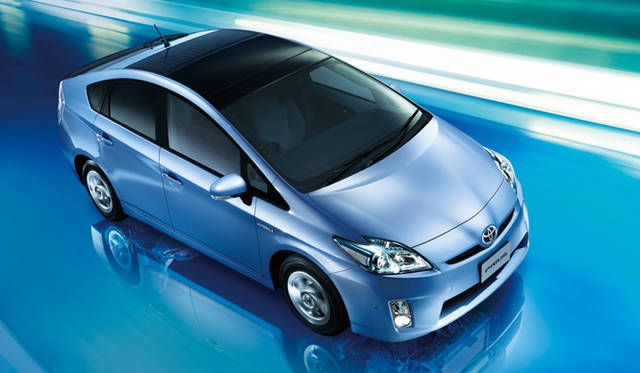 <b>TOYOTA PRIUS｜トヨタ・プリウス</b>