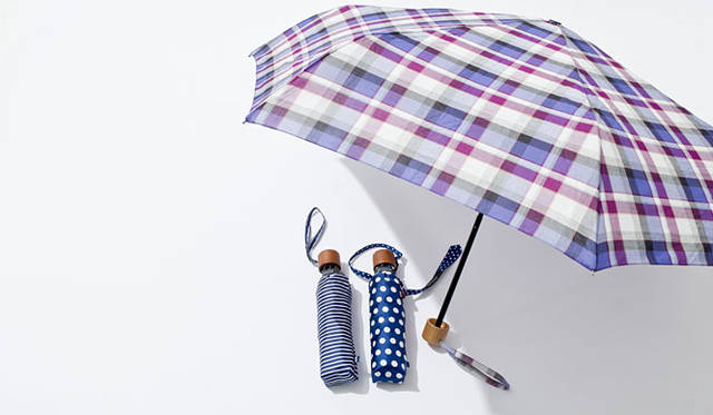 <b>UNITED ARROWS｜ユナイテッドアローズ</b>　折りたたみ傘（チェック）1万290円、折りたたみ傘（ボーダー）1万1550円、折りたたみ傘（ドット）1万1550円（すべてユナイテッドアローズ）