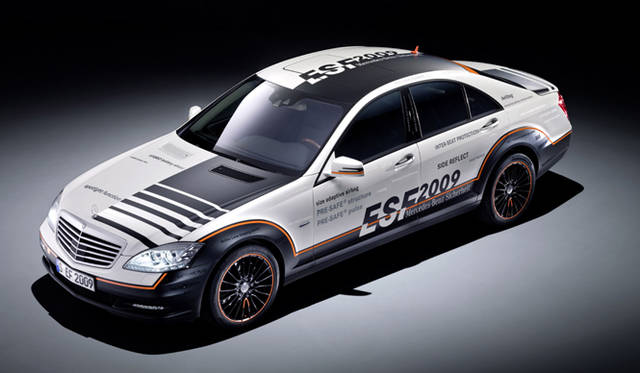 <b>Mercedes-Benz ESF2009｜メルセデス・ベンツ ESF2009</b>