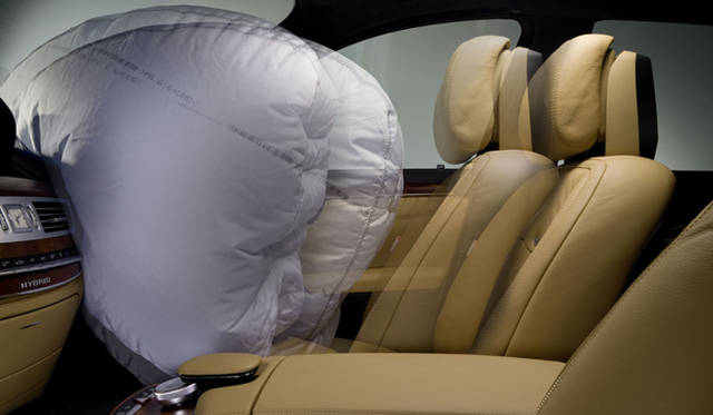 <b>Mercedes-Benz ESF2009｜メルセデス・ベンツ ESF2009</b>