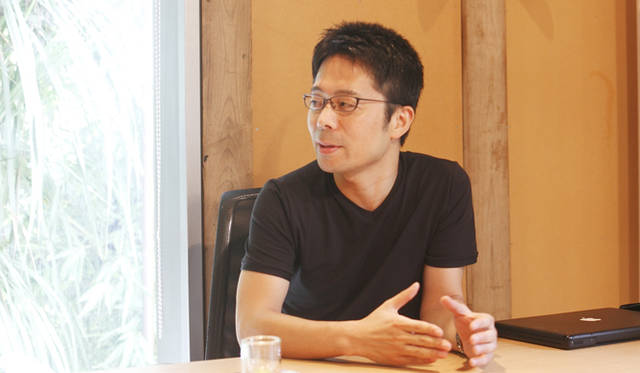 吉岡徳仁さん