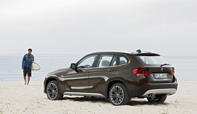 <em>BMW X1｜ビー・エム・ダブリュー</em>