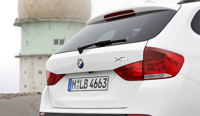 <em>BMW X1｜ビー・エム・ダブリュー</em>