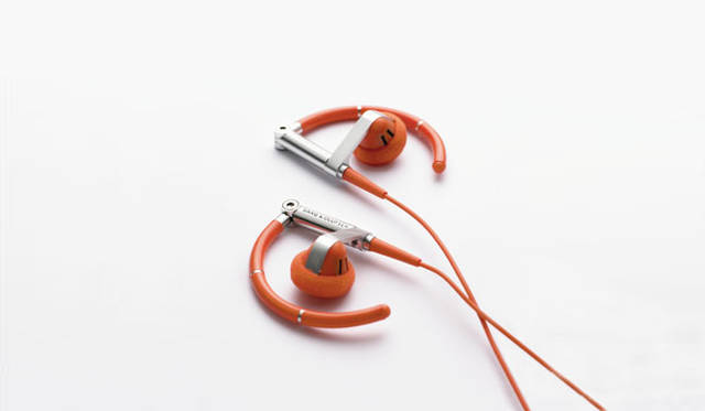 「Bang＆Olufsen（バング＆オルフセン）」 カラーイヤフォン 「Earphones」