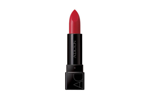 ADDICTION｜アディクション　<b>リップスティック</b>　価格｜2940円　17色　<br>色と質感、AYAKOのこだわりのつまったリップスティック。ベタつきのない、しっとりしたつけ心地。