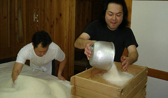 西田酒造店 麹