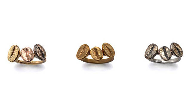 「HABANES HABANERA（ハバネス ハバネラ）」 左／リング（PK18・WK18・YK18）12万円・（K18）9万8000円、中／（SV-K18メッキ）2万1000円 、右／（SV）1万8500円
