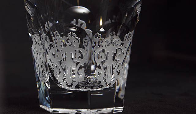 <b>CHROME HEARTS｜クロムハーツ</b>　「CHROME HEARTS TOKYO」1階にて展示　“Baccarat for Chrome Hearts Crystal Collection”