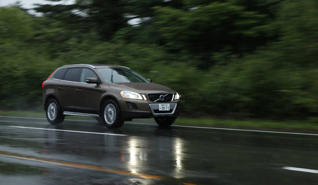<b>VOLVO XC60</b>