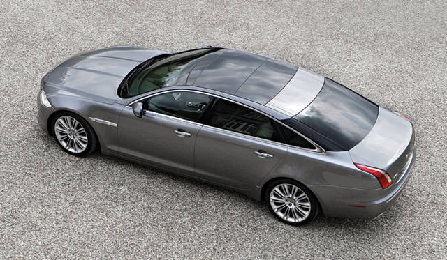 <b>New Jaguar XJ</b>