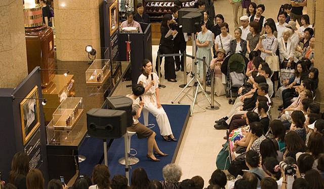 Estée Lauder Advanced Night Repair SR Complex Launch Event