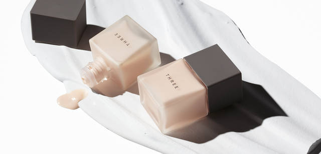 THREE "THREE Pristine Primer" (Glow, Translucent) ¥3,990 / 30mL each