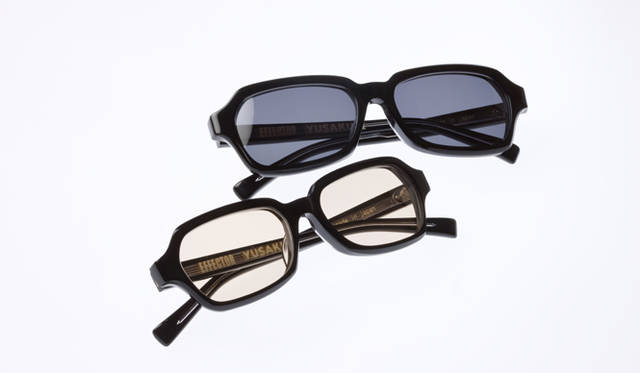<b>SOUL RED PROJECT｜</b>松田優作 × EFFECTOR オフィシャル・コラボレーション・アイウェア　（上）「EFFECTOR YUSAKU II」 　（下）「EFFECTOR YUSAKU」　価格｜各3万1500円