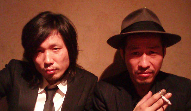 <b>Were Red Shoes Vol.6｜</b>（左）武藤昭平（勝手にしやがれ）　（右）ウエノコウジ（thee michelle gun elephant）