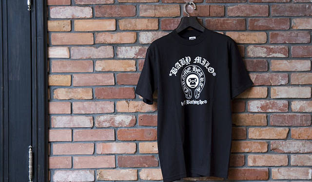 <b>CHROME HEARTS｜クロムハーツ</b>　「クロムハーツ® × クロムハーツ Tシャツ」<br>メンズ（S/M/L/XL）・ウィメンズ（XS/S）ともに1万500円、キッズ（110/130）8400円