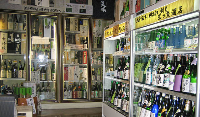 和醸和楽｜三ツ矢酒店　店内