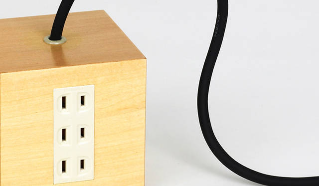 DESIGNTIDE TOKYO 2009｜二俣公一 「CASE-REAL（ケース・リアル）」│「CONCENTS」ELECTORICAL SOCKET,1998 Photo：Hiroshi Mizusaki