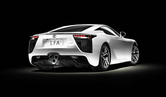 <em>LEXUS LFA｜レクサス LFA</em>