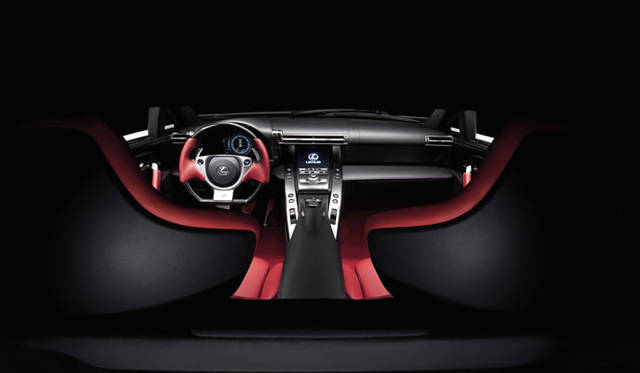 <em>LEXUS LFA｜レクサス LFA</em>