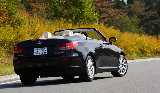 <em>LEXUS IS250C｜レクサス IS250C</em>