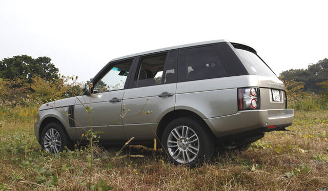 <em>RANGE ROVER VOGUE｜レンジローバーヴォーグ</em>
