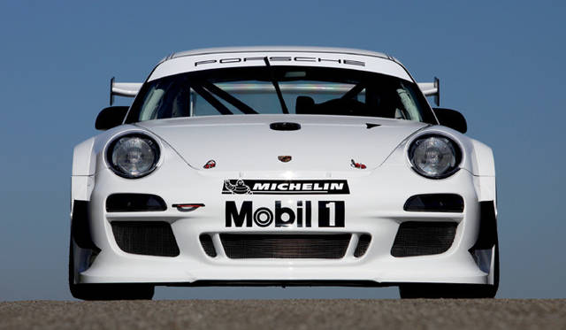 <em>PORSCHE 911 GT3 R｜ポルシェ911 GT3 R</em>