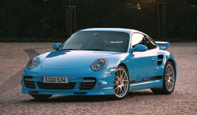 <em>PORSCHE 911 turbo｜ポルシェ 911 ターボ</em>