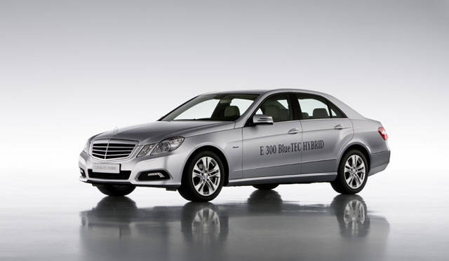 <b>Mercedes-Benz E300 Blue Tec Hybrid｜メルセデス・ベンツ E300 ブルーテックハイブリッド</b>